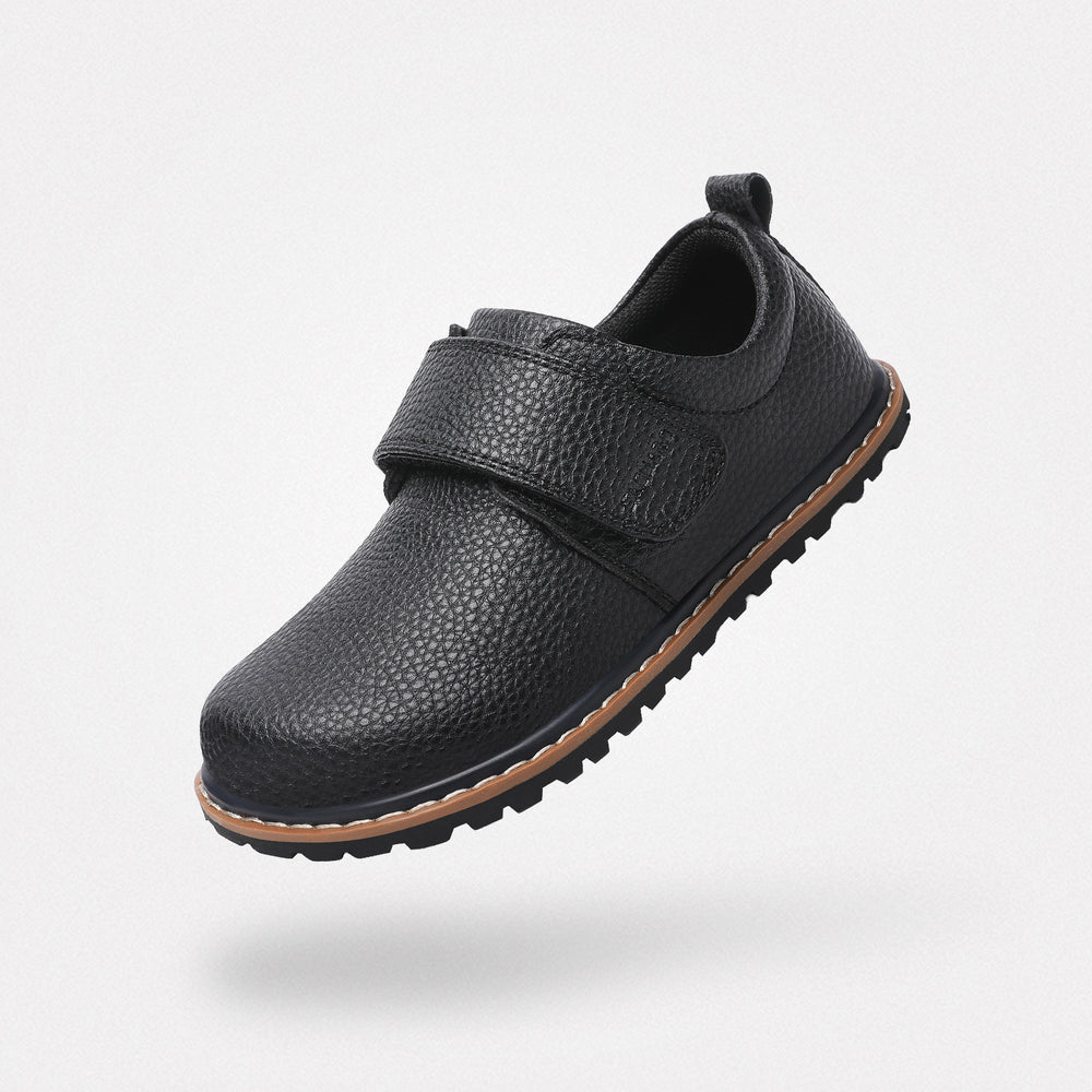 Zapatos escolares barefoot de piel para niños con cierre de velcro